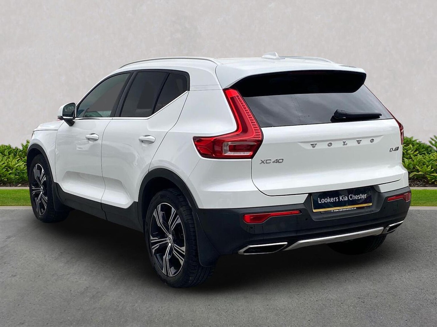 Used Volvo XC40 2019 for sale - 76093636: Photo 2