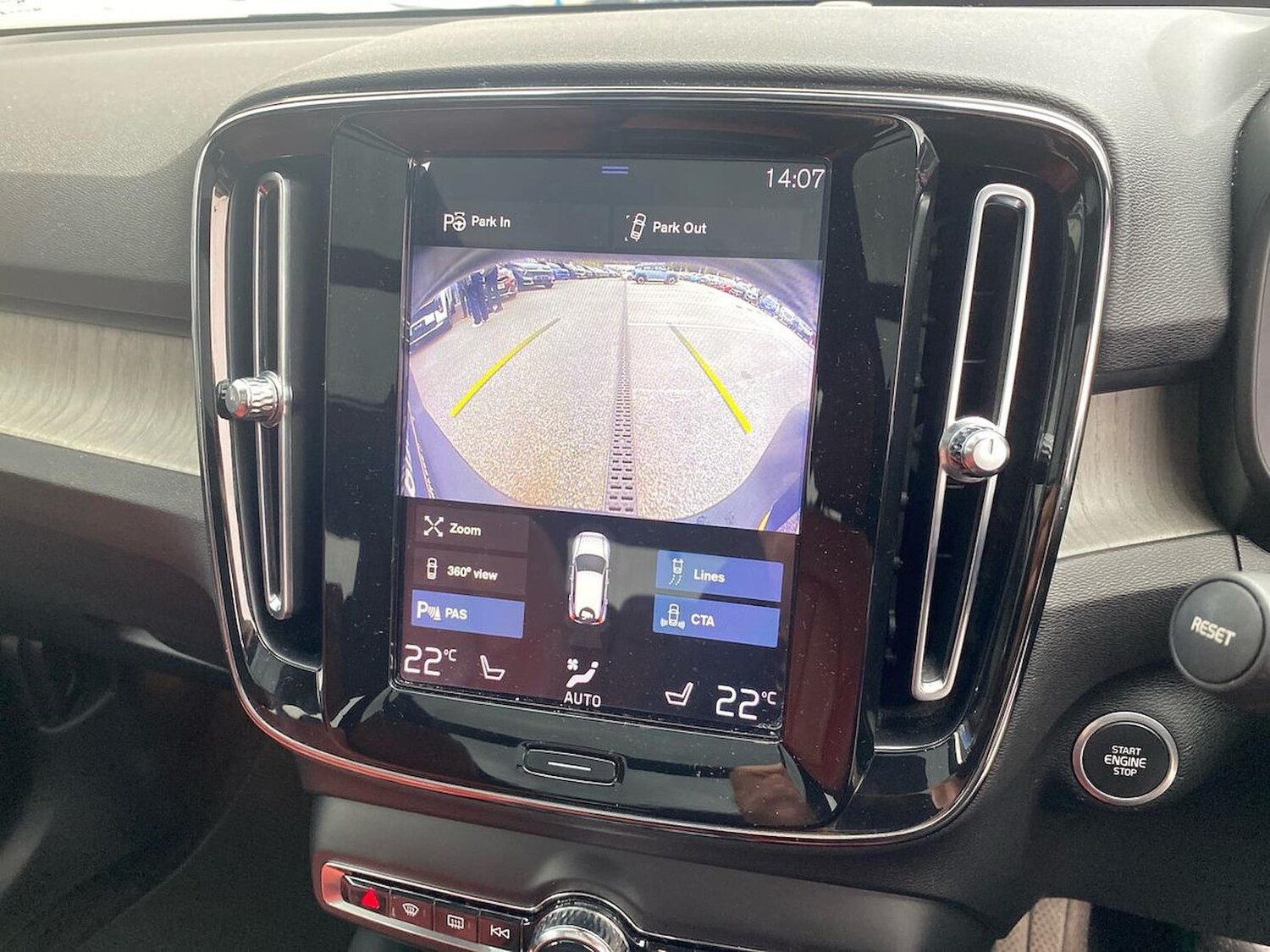 Used Volvo XC40 2019 for sale - 76093636: Photo 21