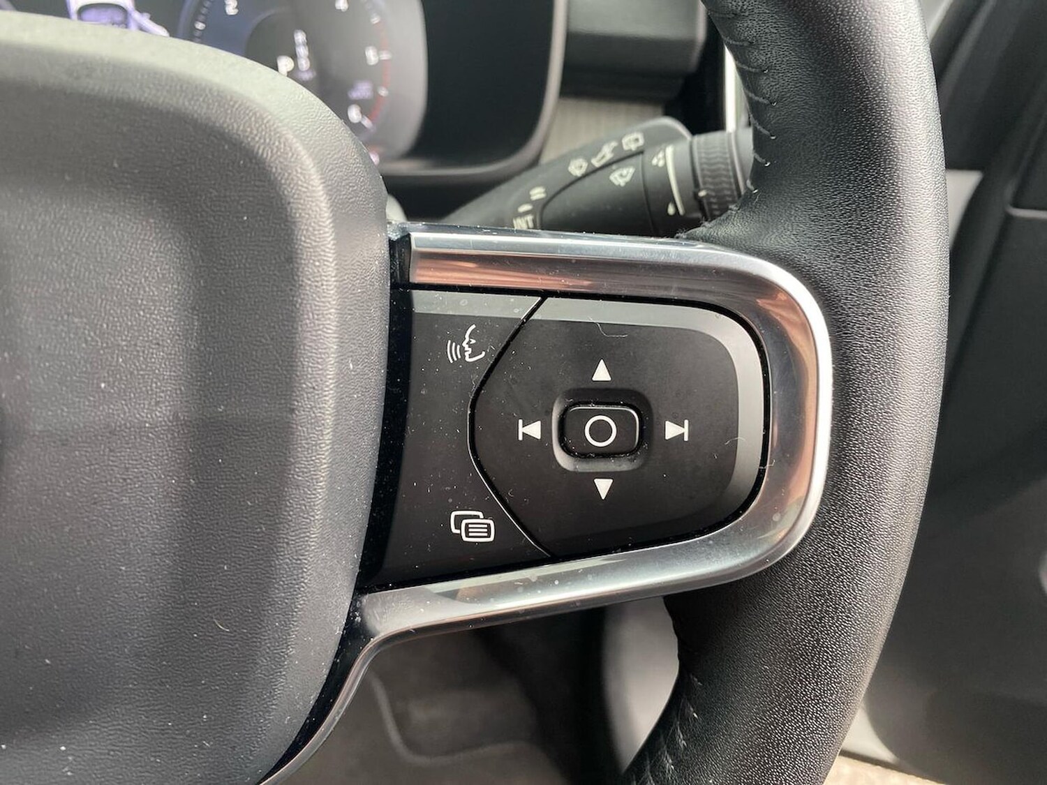 Used Volvo XC40 2019 for sale - 76093636: Photo 24