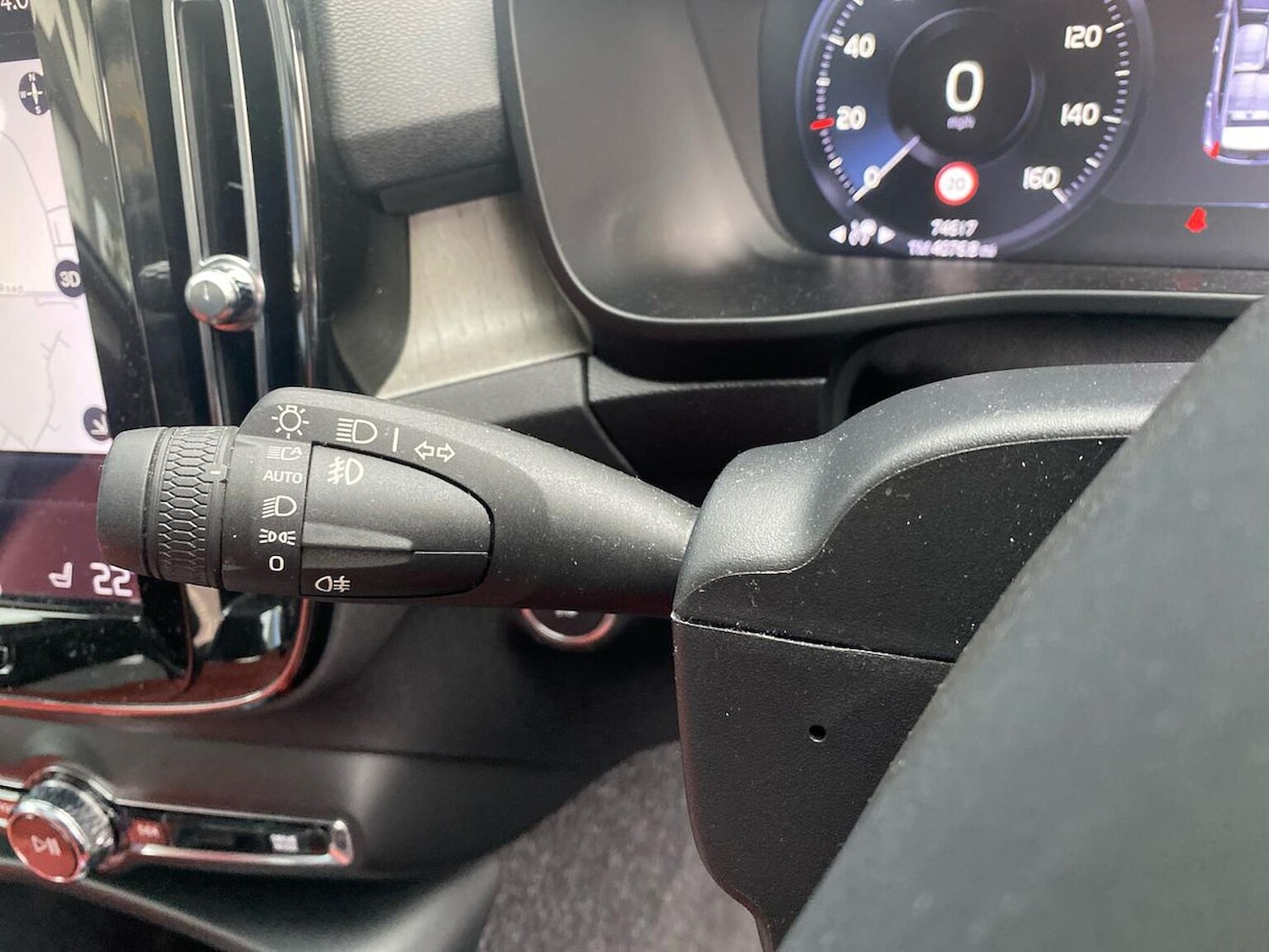 Used Volvo XC40 2019 for sale - 76093636: Photo 27