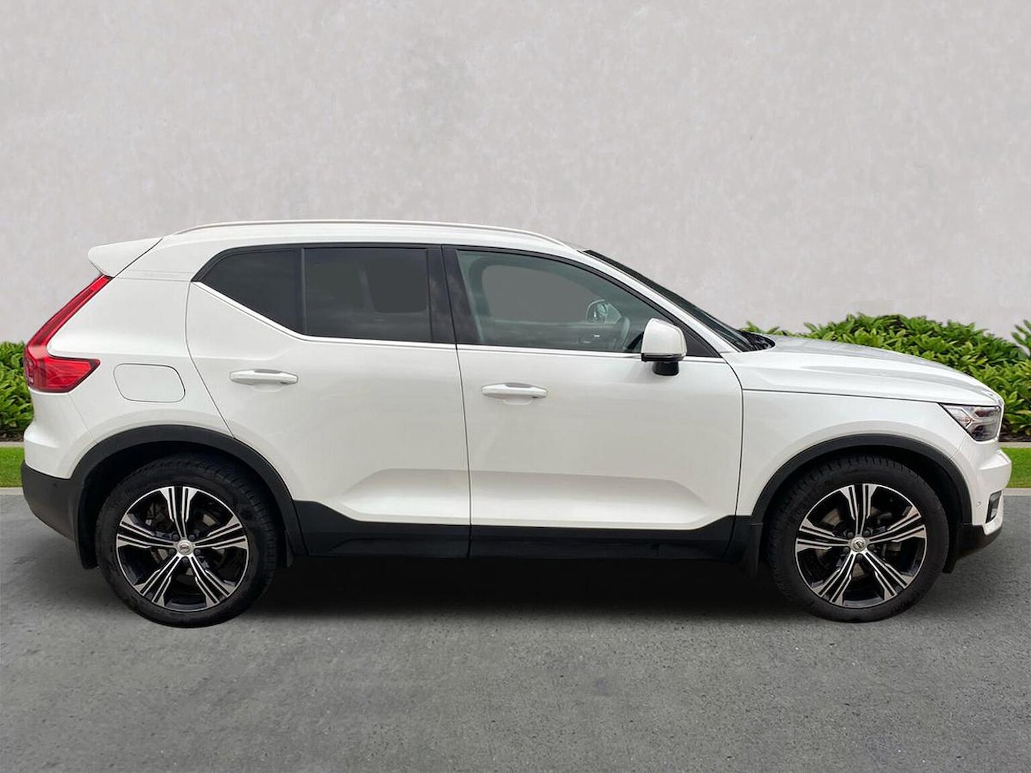 Used Volvo XC40 2019 for sale - 76093636: Photo 3