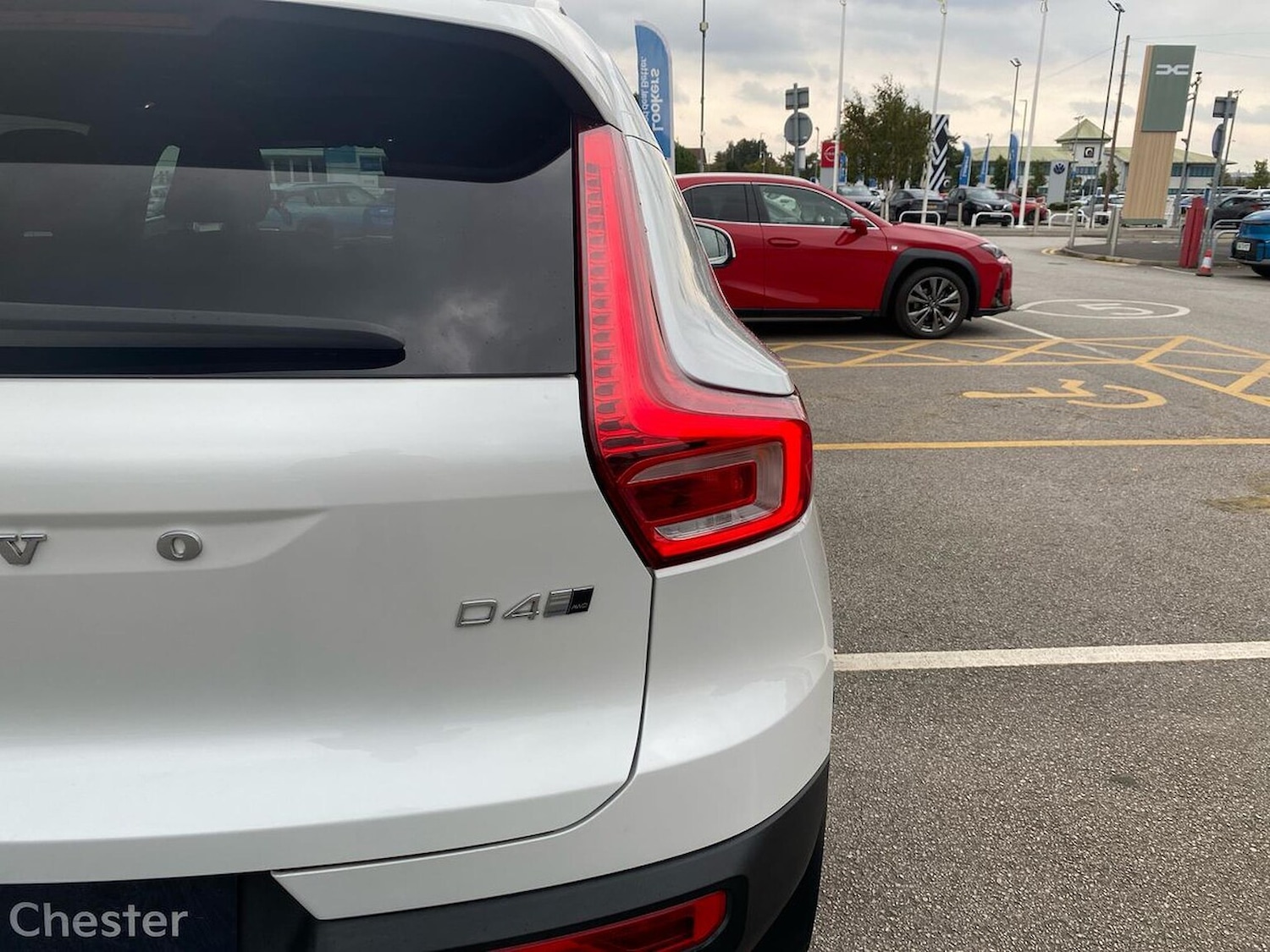 Used Volvo XC40 2019 for sale - 76093636: Photo 32