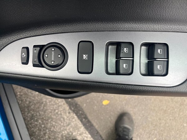 Used Kia Stonic 2022 for sale - 76231725: Photo 21