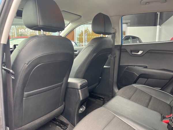 Used Kia Stonic 2022 for sale - 76231725: Photo 32