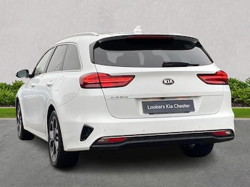 Used Kia Ceed 2018 for sale - 77677459: Photo