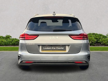 Used Kia Ceed 2023 for sale - 76627908: Photo