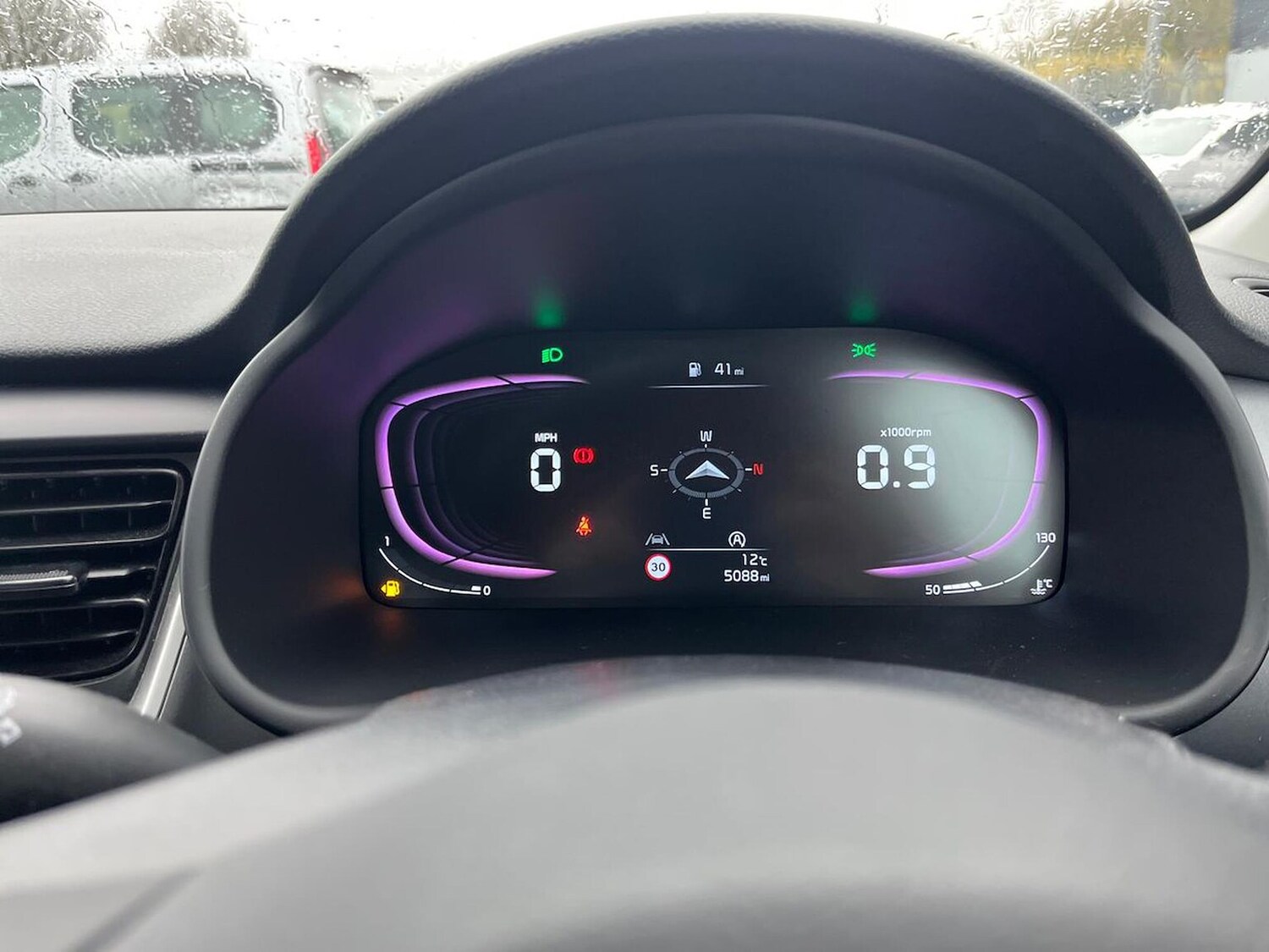 Used Kia Stonic 2024 for sale - 77488223: Photo 10