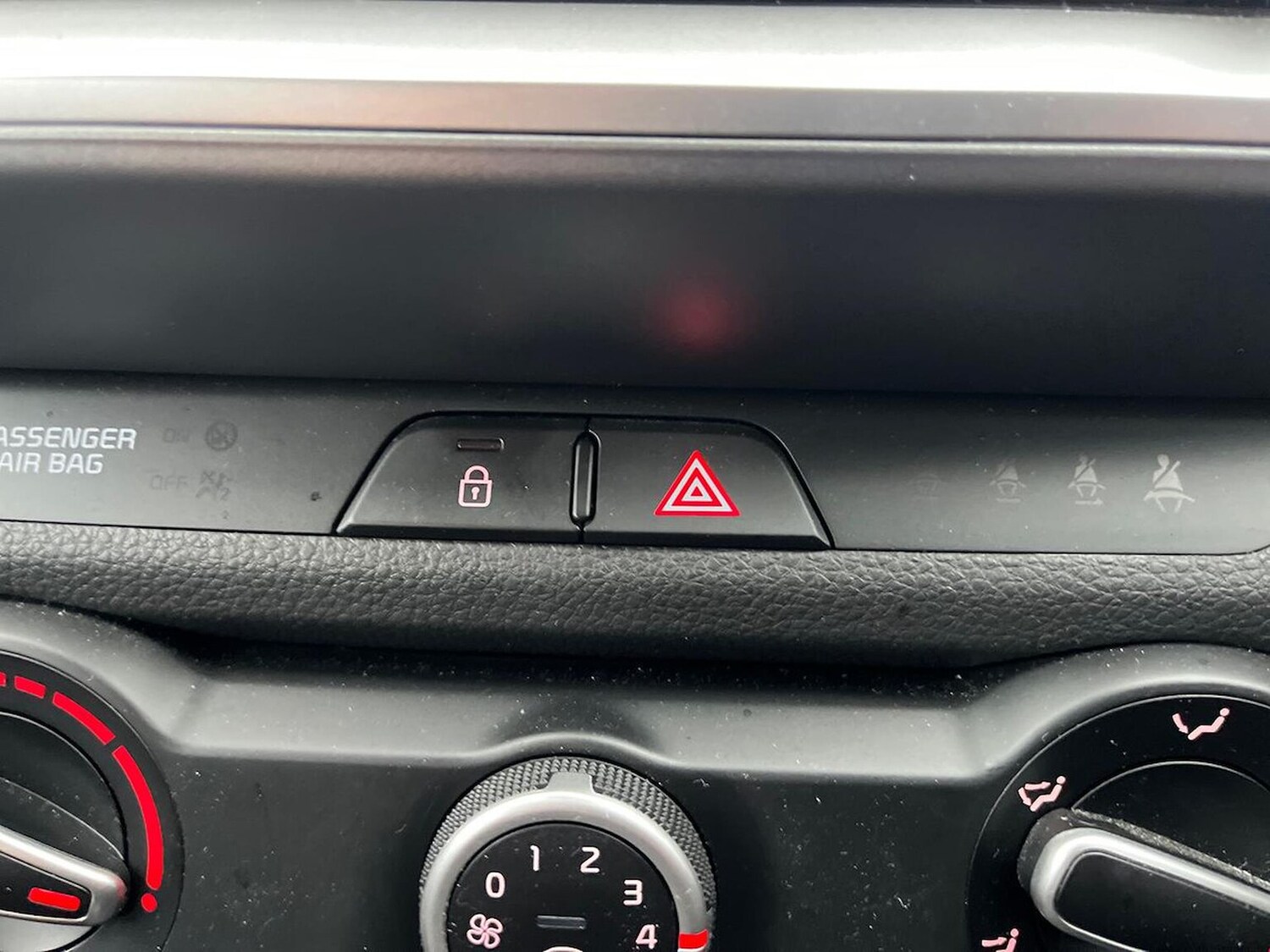 Used Kia Stonic 2024 for sale - 77488223: Photo 22