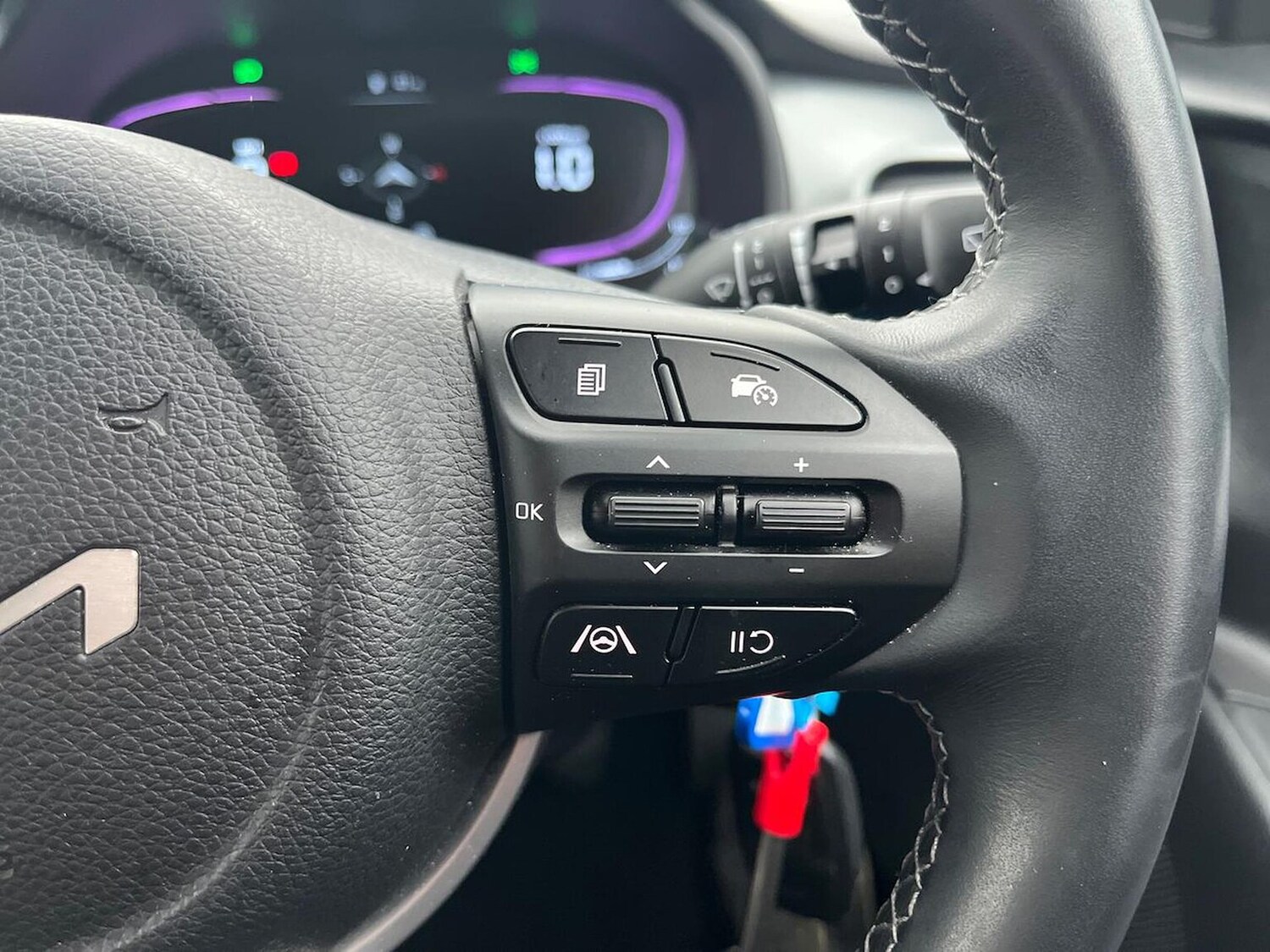 Used Kia Stonic 2024 for sale - 77488223: Photo 25