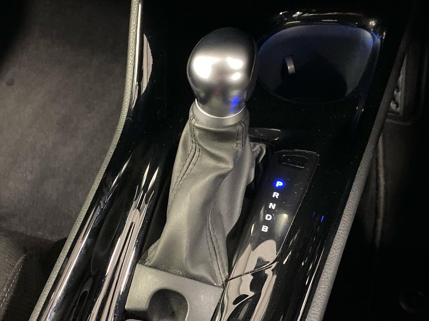 Used Toyota C-HR 2019 for sale - 76905080: Photo 13