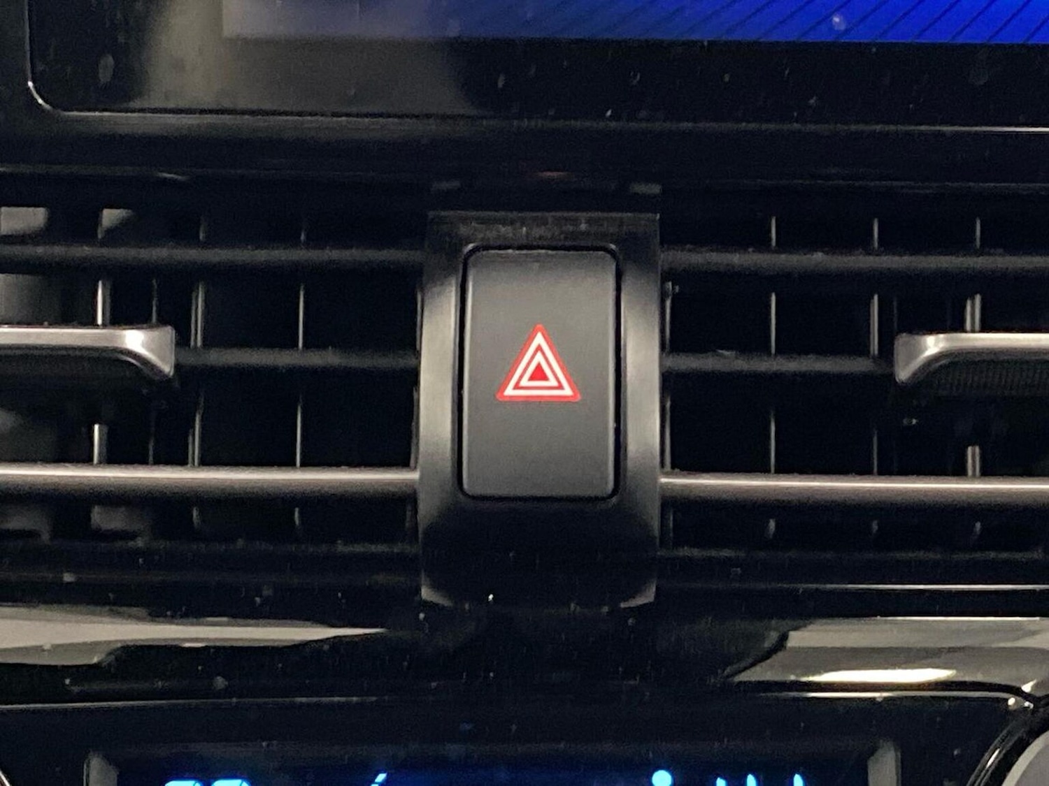 Used Toyota C-HR 2019 for sale - 76905080: Photo 22