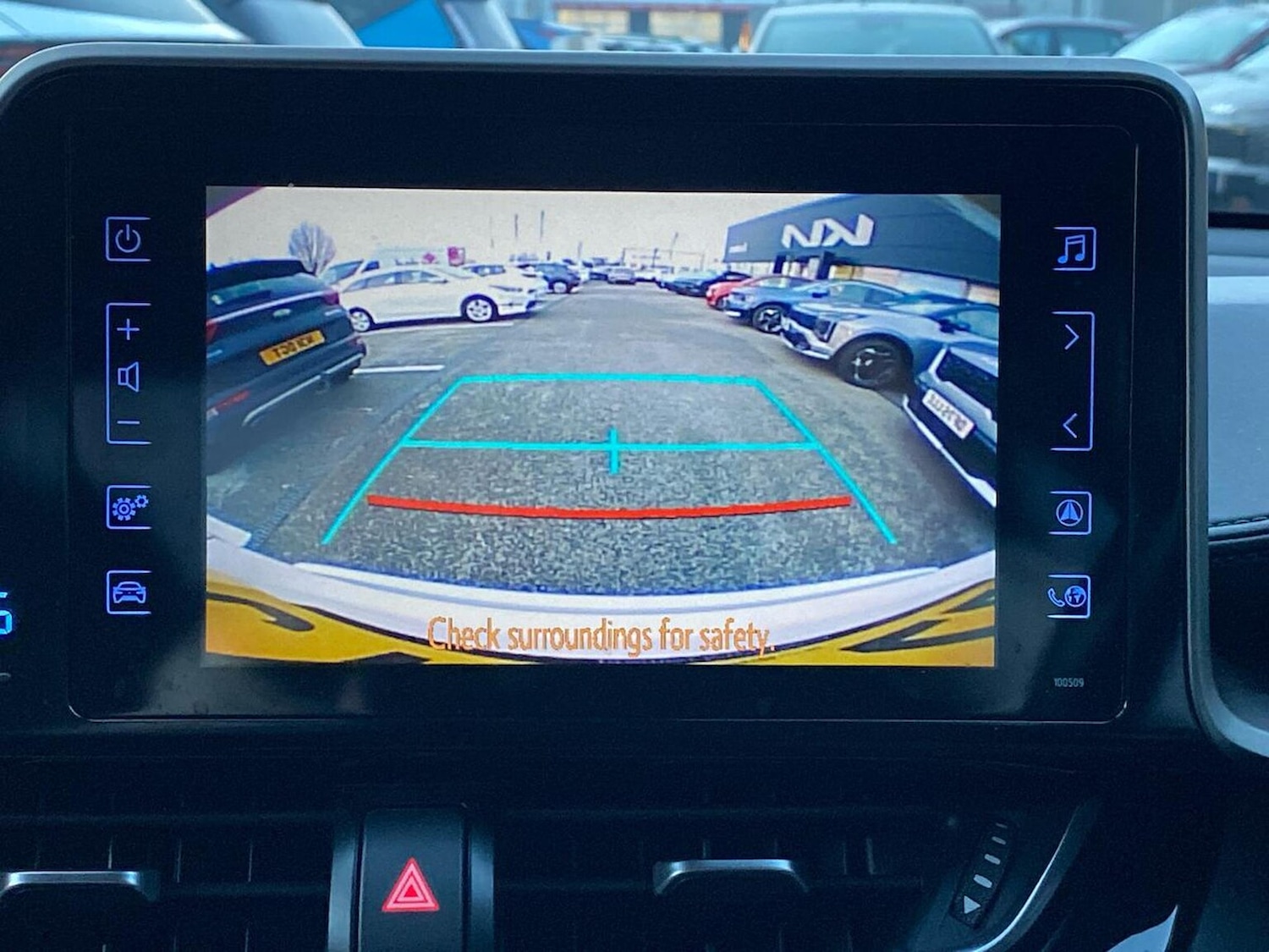 Used Toyota C-HR 2019 for sale - 76905080: Photo 23