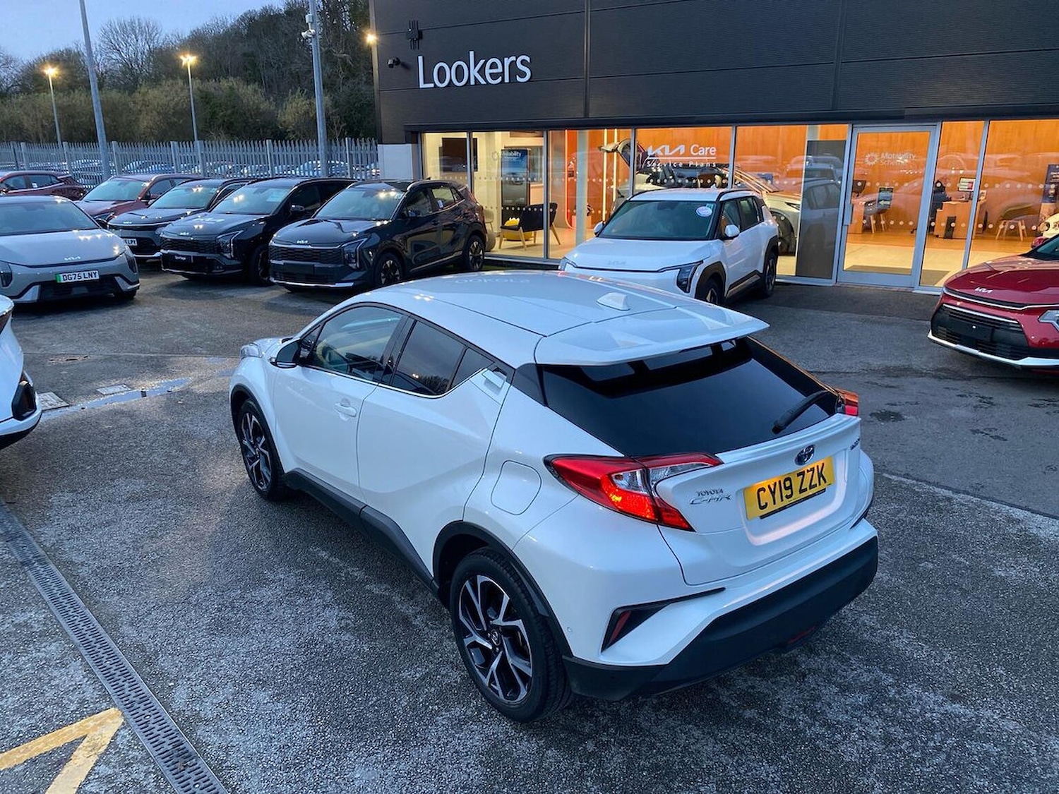 Used Toyota C-HR 2019 for sale - 76905080: Photo 41