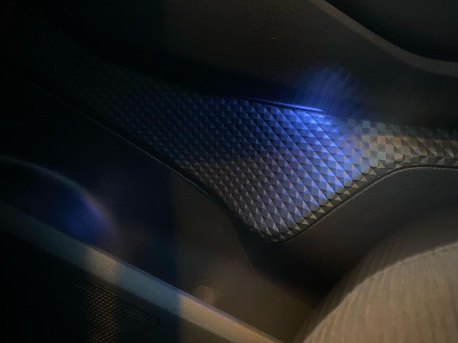 Used Toyota C-HR 2019 for sale - 76905080: Photo 47