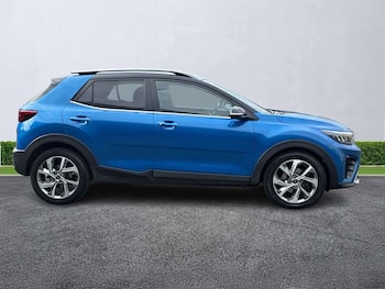 Used Kia Stonic 2023 for sale - 79733347: Photo