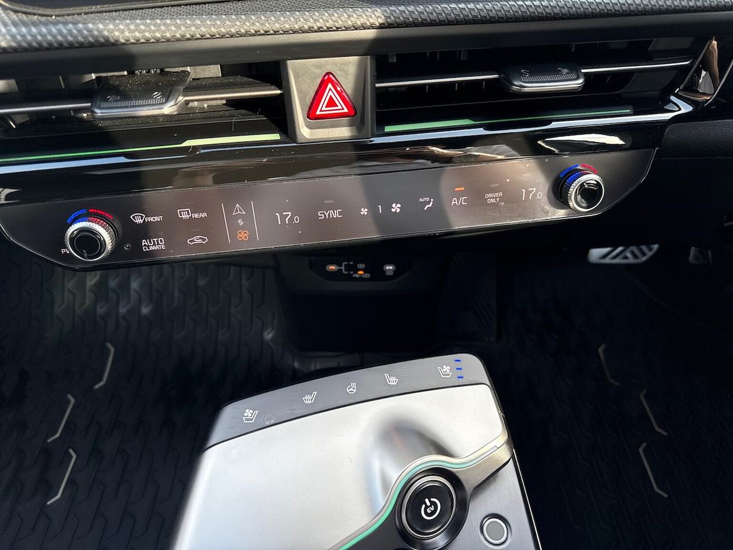 Used Kia EV6 2024 for sale - 76249383: Photo 13