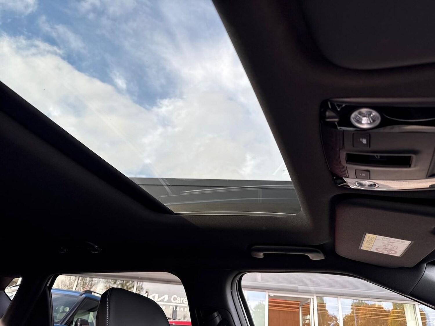 Used Kia EV6 2024 for sale - 76249383: Photo 32