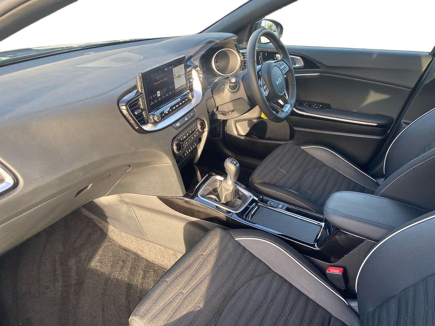 Used Kia XCeed 2025 for sale - 76860053: Photo 7