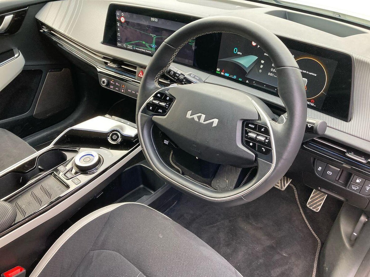 Used Kia EV6 2023 for sale - 77701299: Photo 15