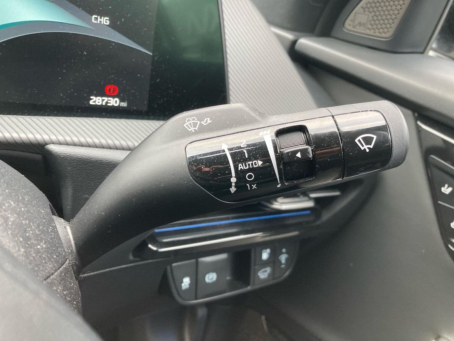 Used Kia EV6 2023 for sale - 77701299: Photo 27