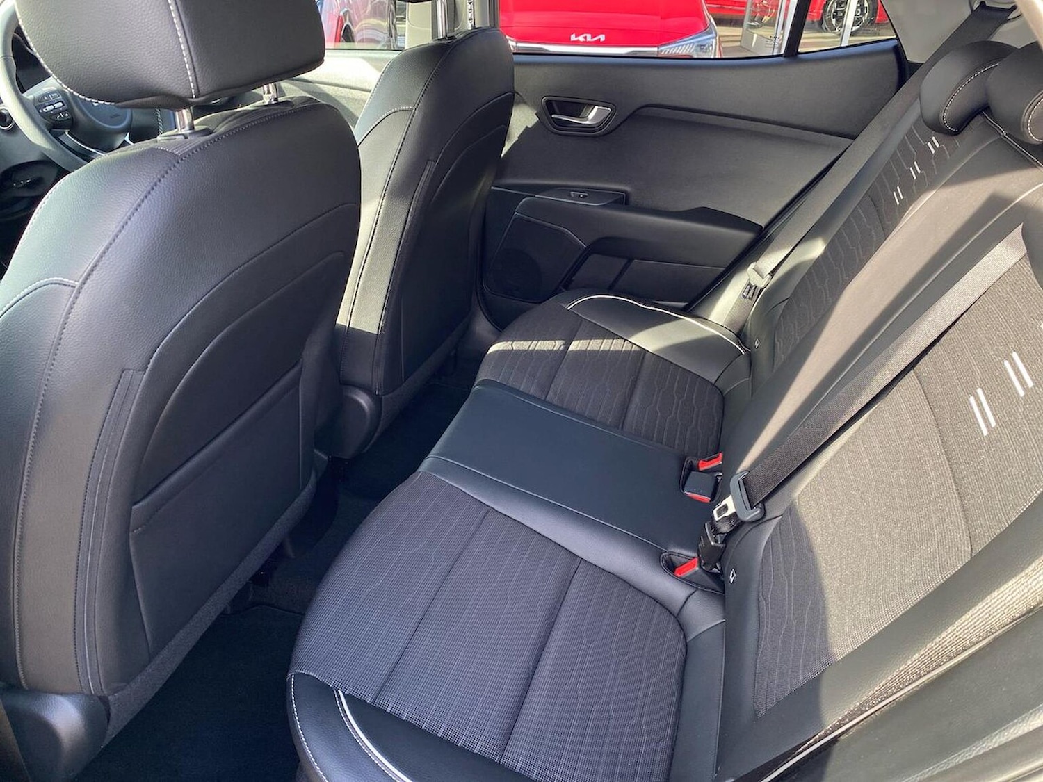 Used Kia Stonic 2025 for sale - 78176516: Photo 16