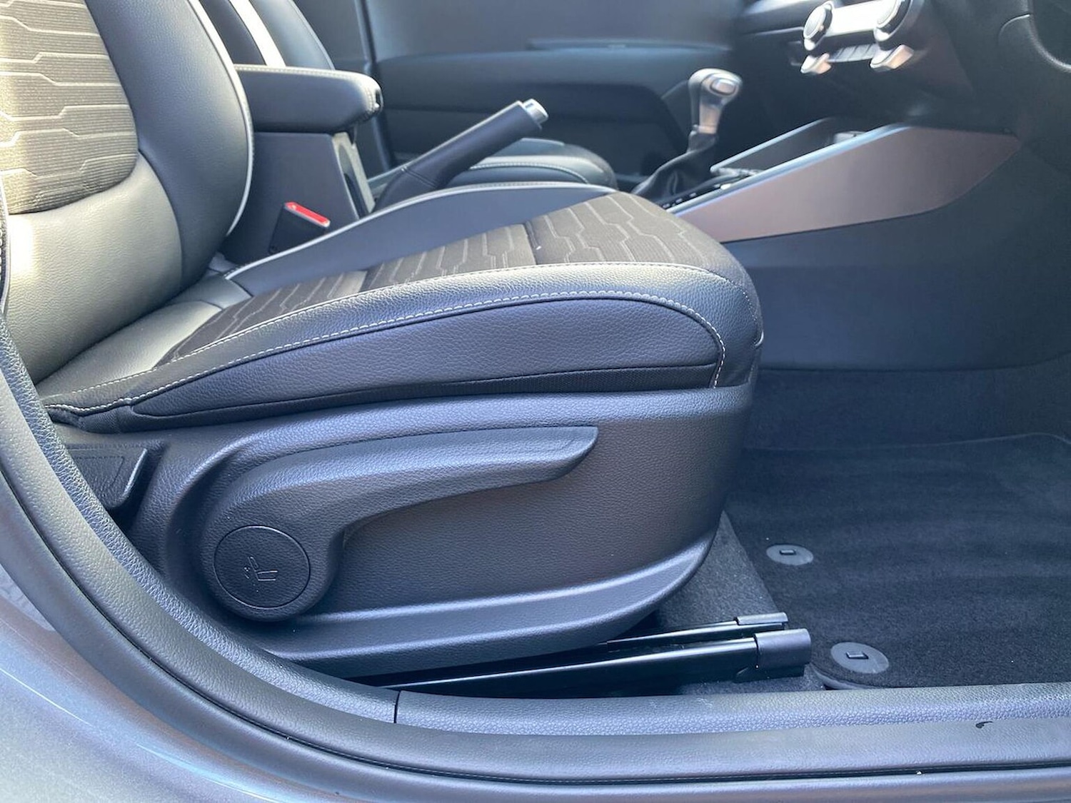 Used Kia Stonic 2025 for sale - 78176516: Photo 29