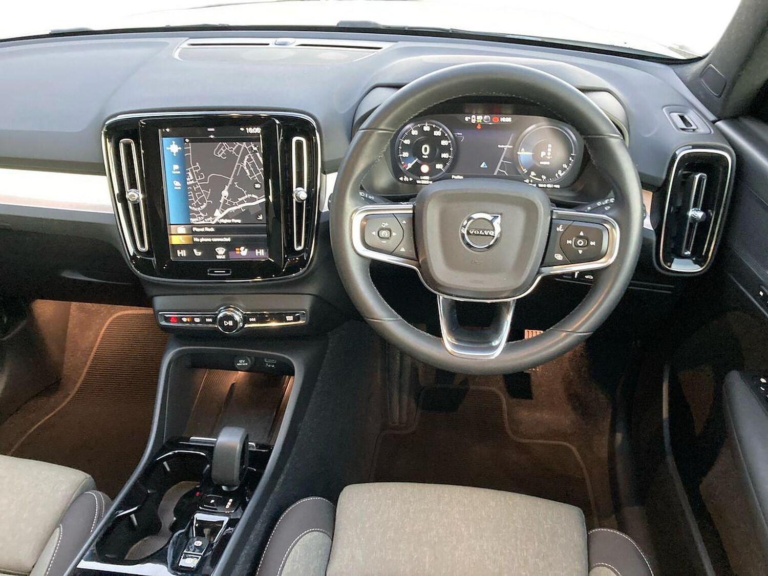 Used Volvo XC40 2022 for sale - 76719325: Photo 15