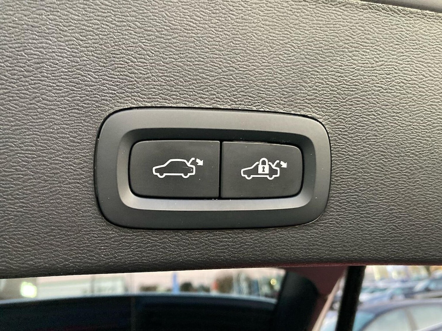 Used Volvo XC40 2022 for sale - 76719325: Photo 39