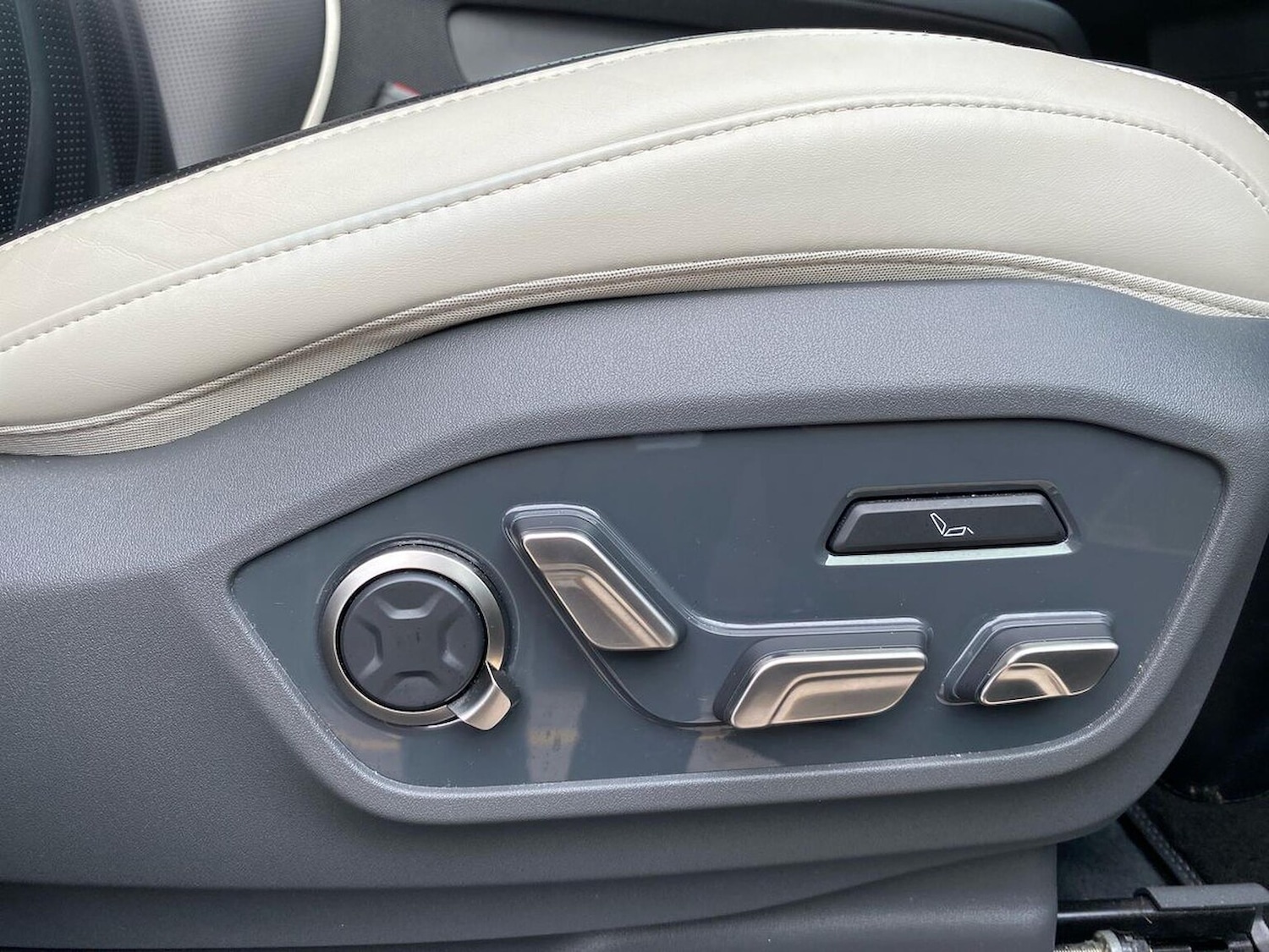 Used Kia EV9 2024 for sale - 76418226: Photo 28