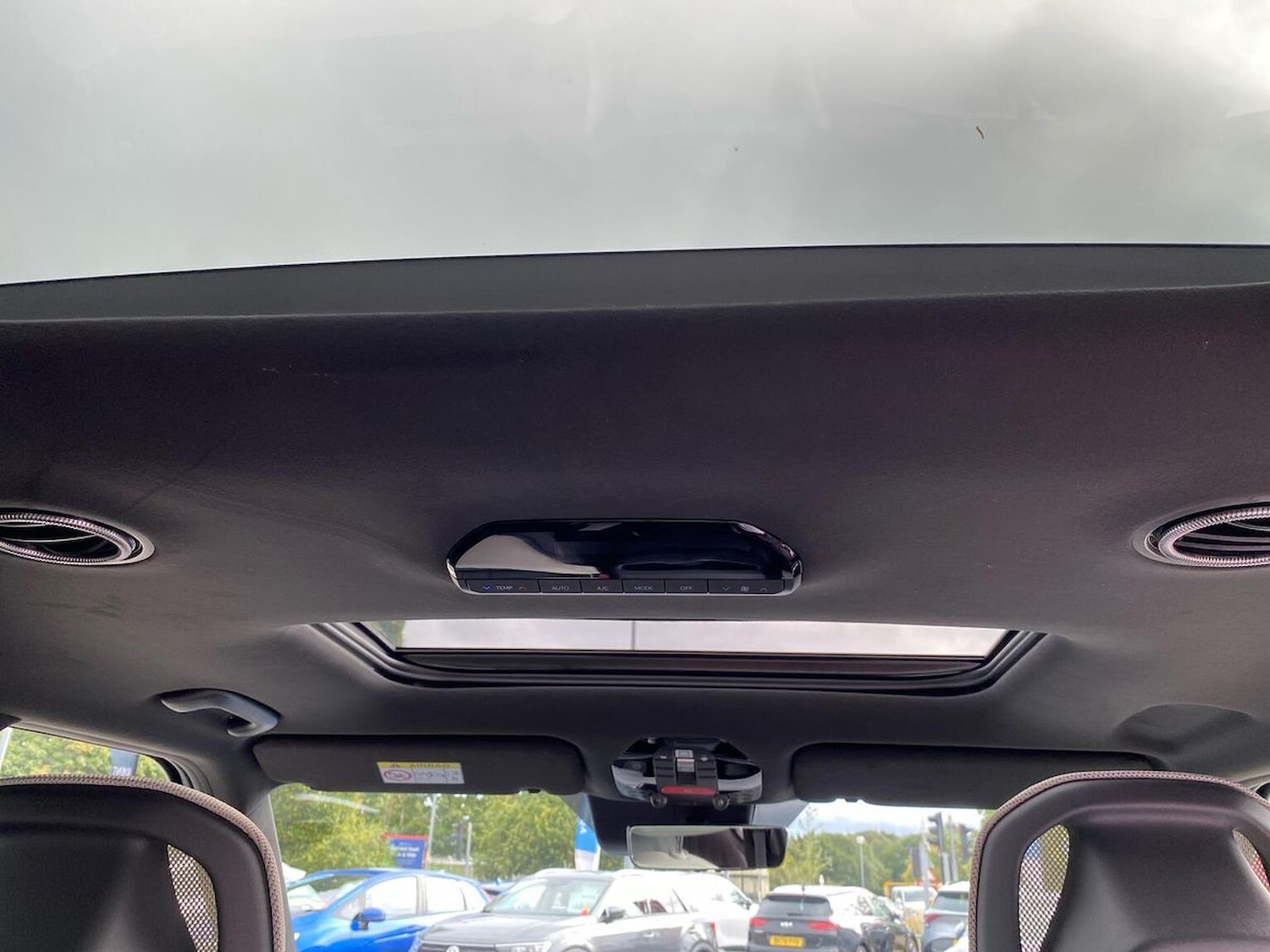 Used Kia EV9 2024 for sale - 76418226: Photo 32