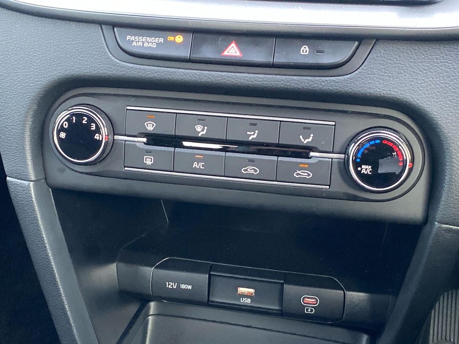 Used Kia Ceed 2025 for sale - 76892164: Photo 12