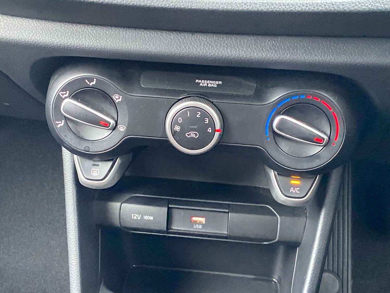 Used Kia Picanto 2023 for sale - 77488212: Photo 12