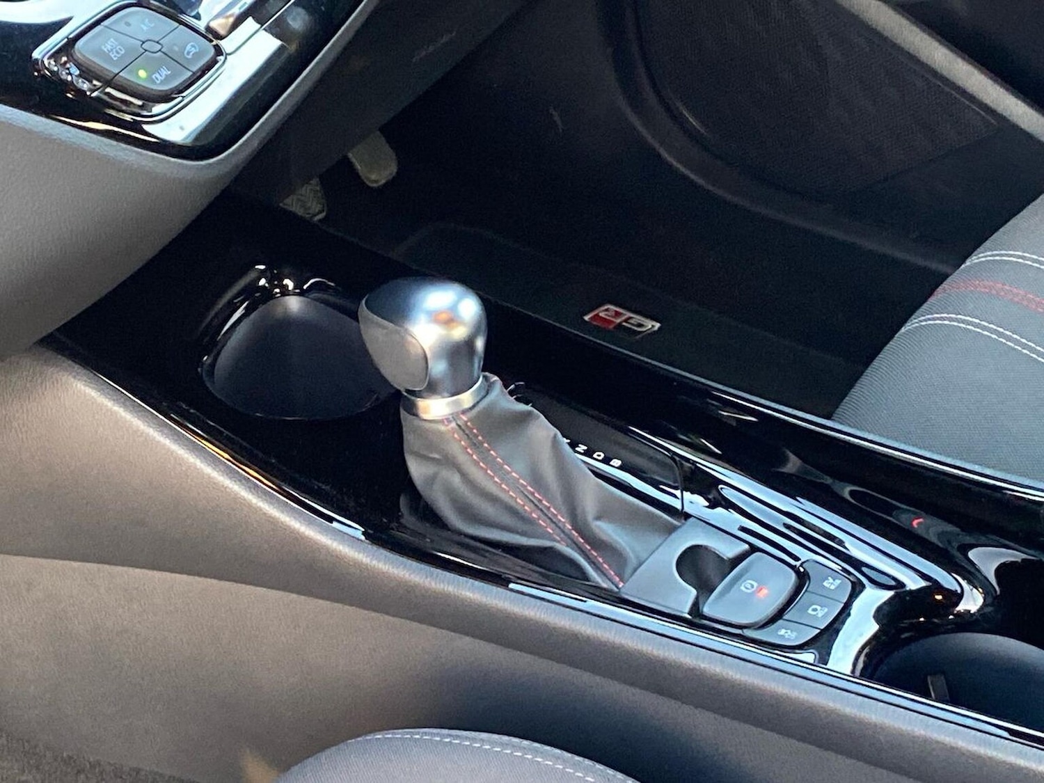 Used Toyota C-HR 2023 for sale - 78195659: Photo 13