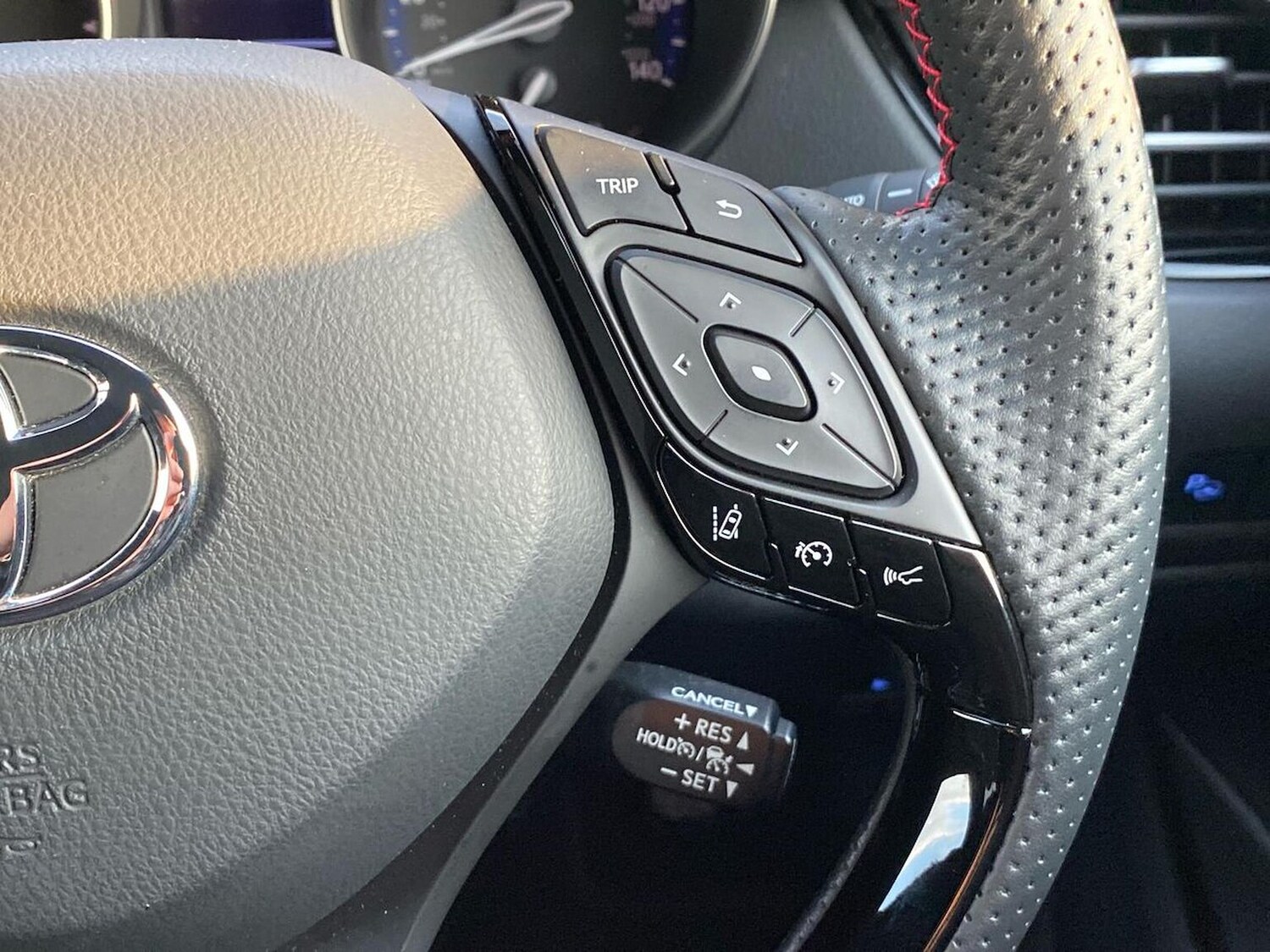 Used Toyota C-HR 2023 for sale - 78195659: Photo 25