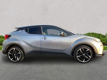 Used Toyota C-HR 2023 for sale - 78195659: Photo