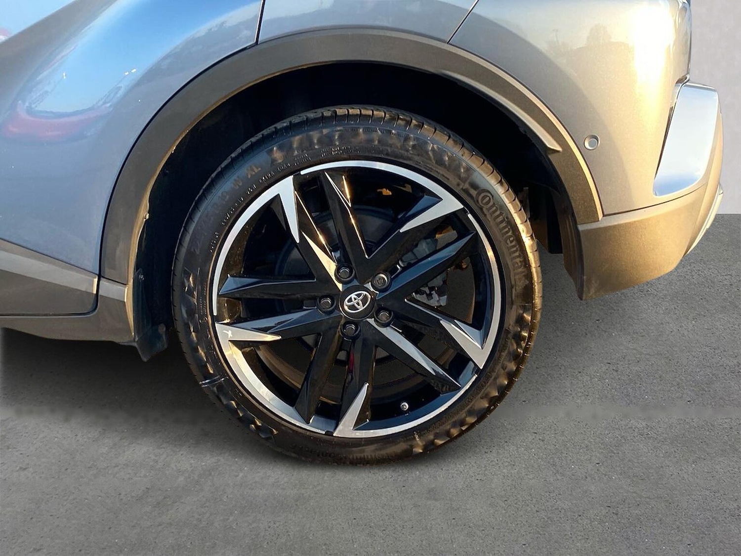 Used Toyota C-HR 2023 for sale - 78195659: Photo 6