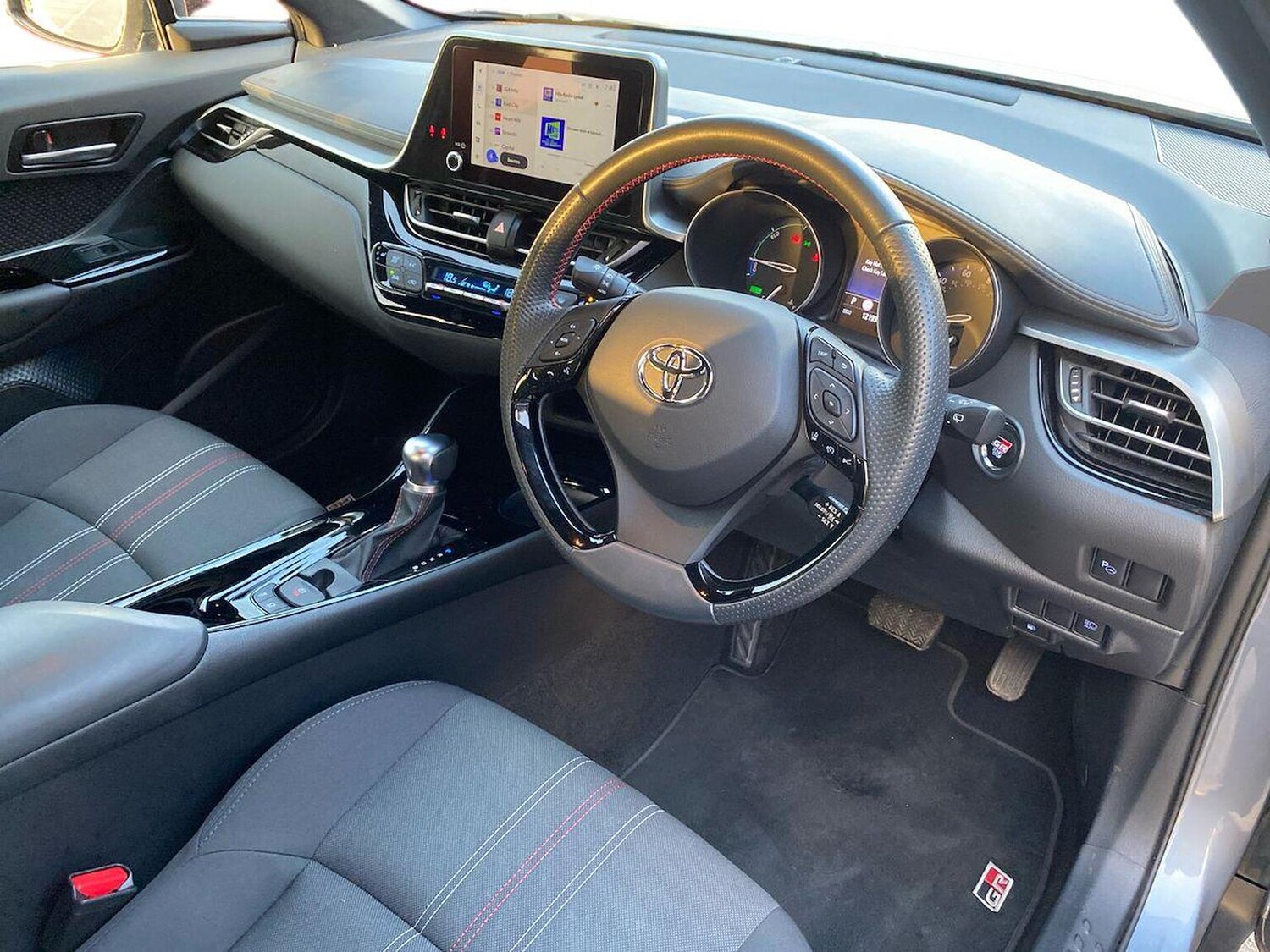 Used Toyota C-HR 2023 for sale - 78195659: Photo 9