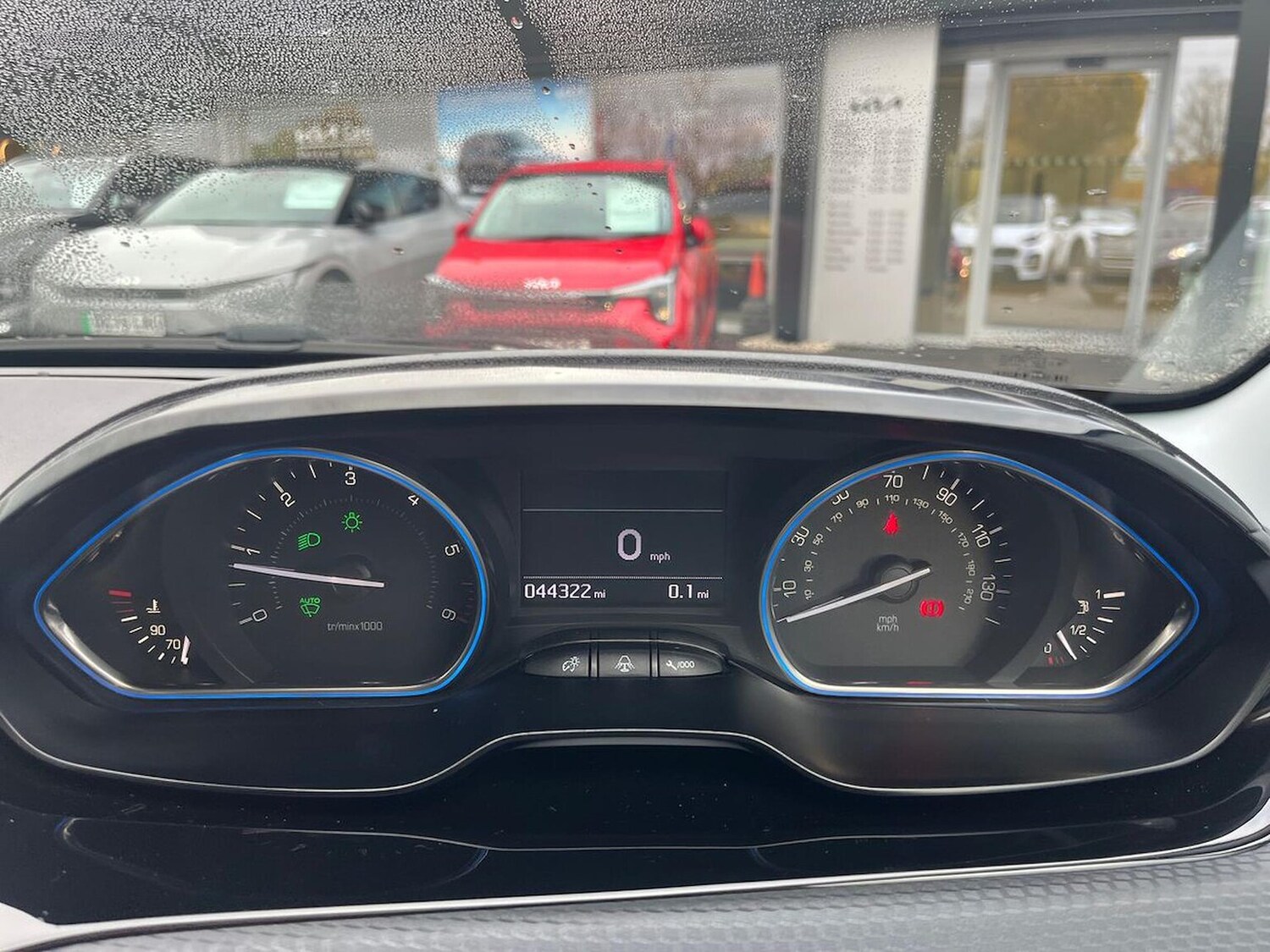 Used Peugeot 2008 2016 for sale - 76455273: Photo 10