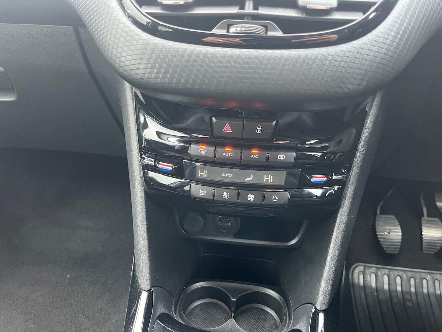 Used Peugeot 2008 2016 for sale - 76455273: Photo 24