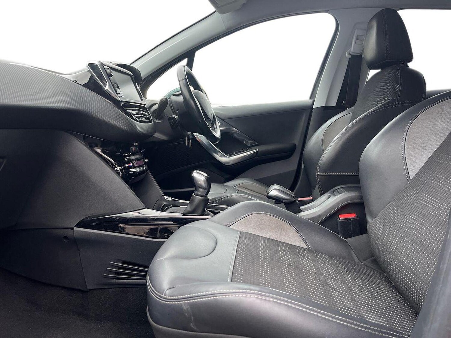 Used Peugeot 2008 2016 for sale - 76455273: Photo 7