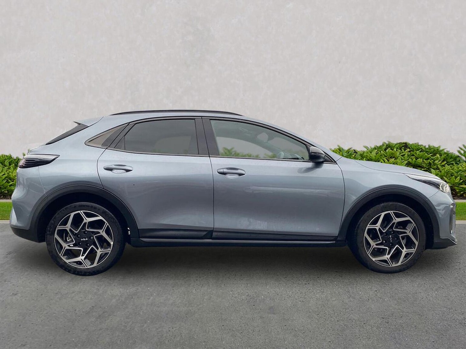 Used Kia XCeed 2025 for sale - 76830675: Photo 3