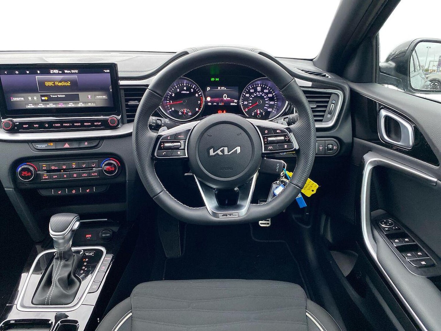 Used Kia XCeed 2025 for sale - 76830675: Photo 9