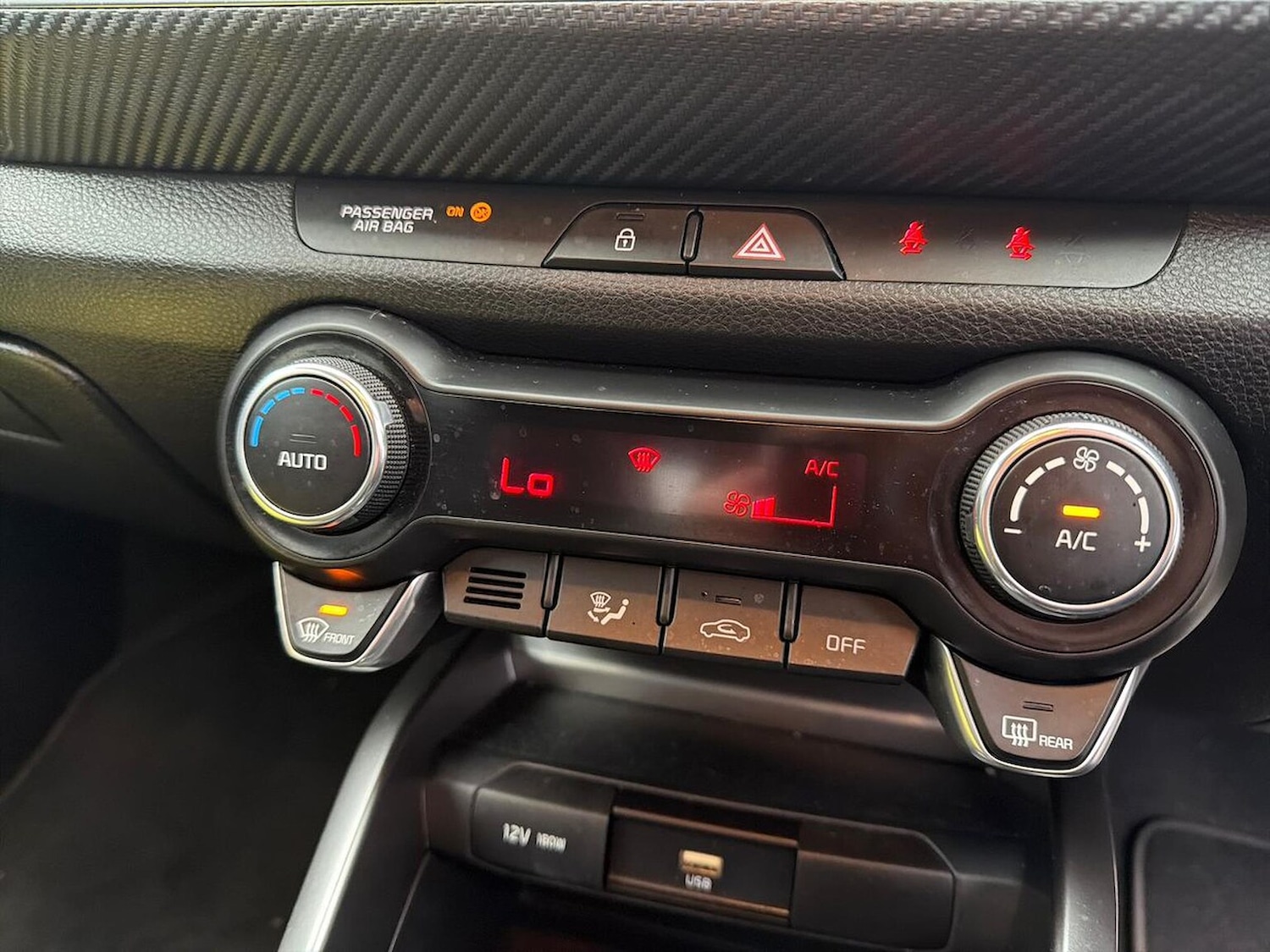 Used Kia Stonic 2024 for sale - 78195672: Photo 12