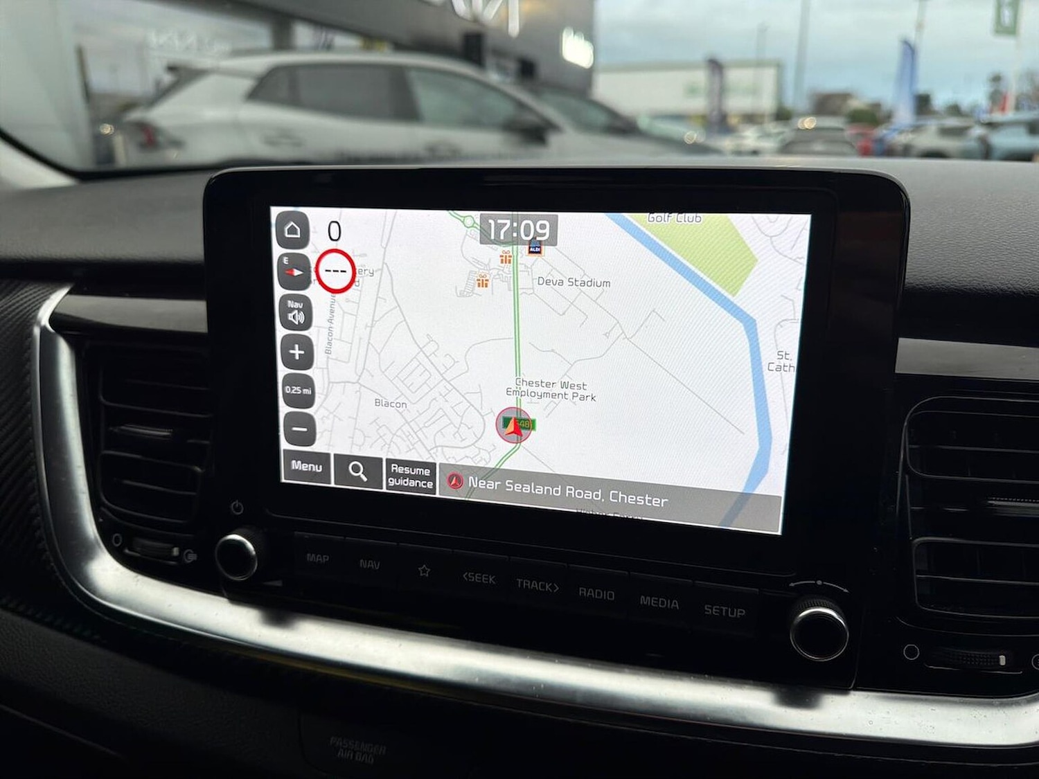 Used Kia Stonic 2024 for sale - 78195672: Photo 24