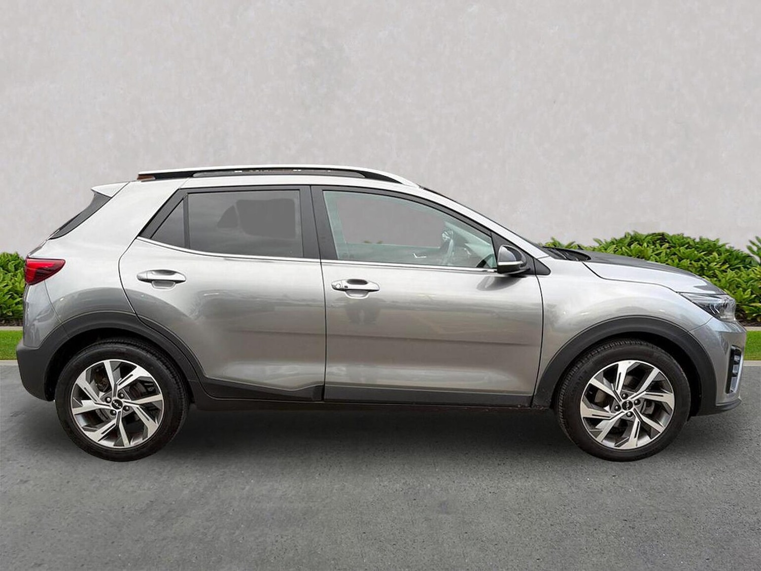 Used Kia Stonic 2024 for sale - 78195672: Photo 3