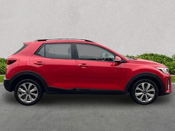 Used Kia Stonic 2024 for sale - 76778314: Photo