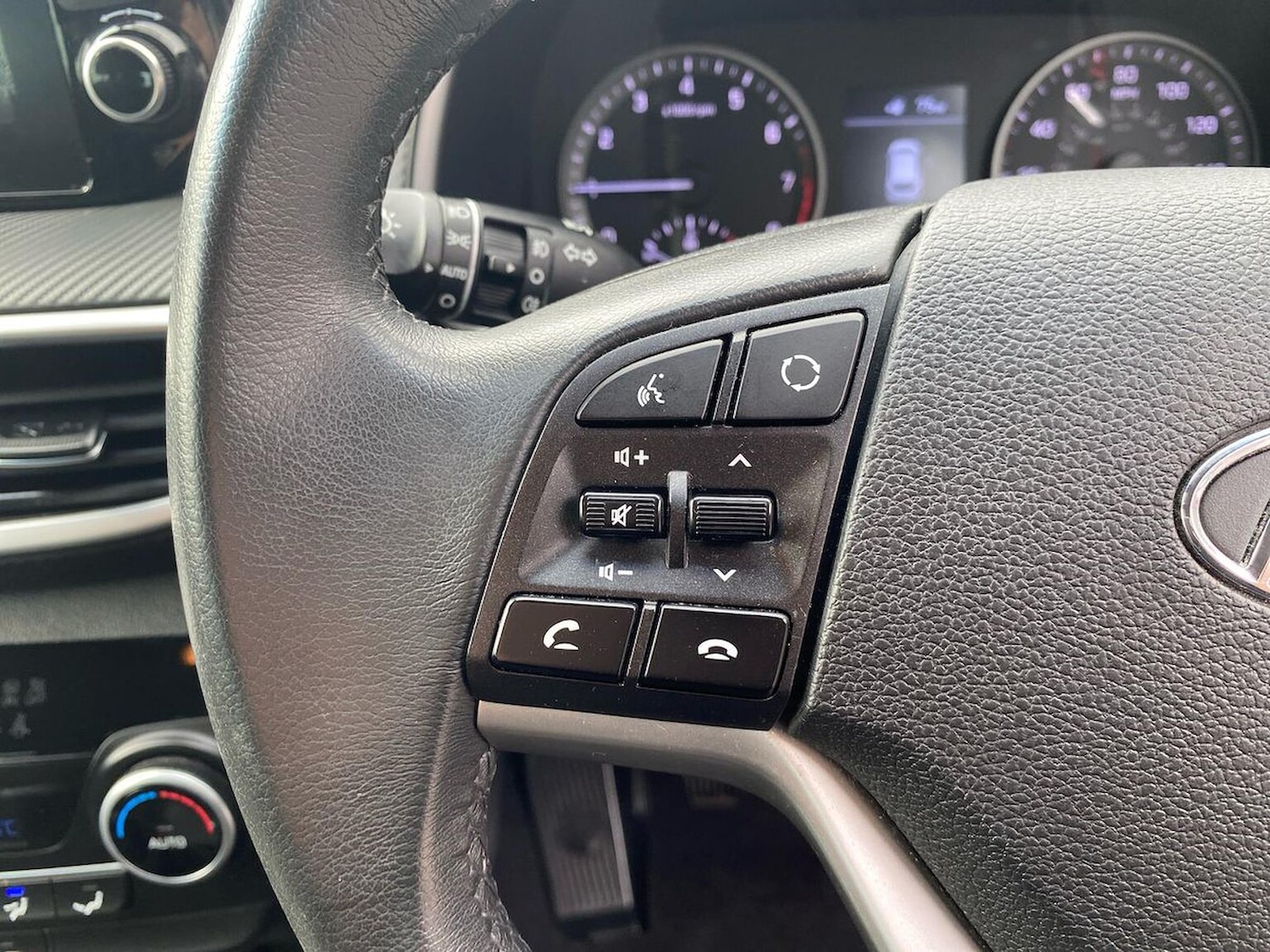 Used Hyundai TUCSON 2018 for sale - 76107094: Photo 27