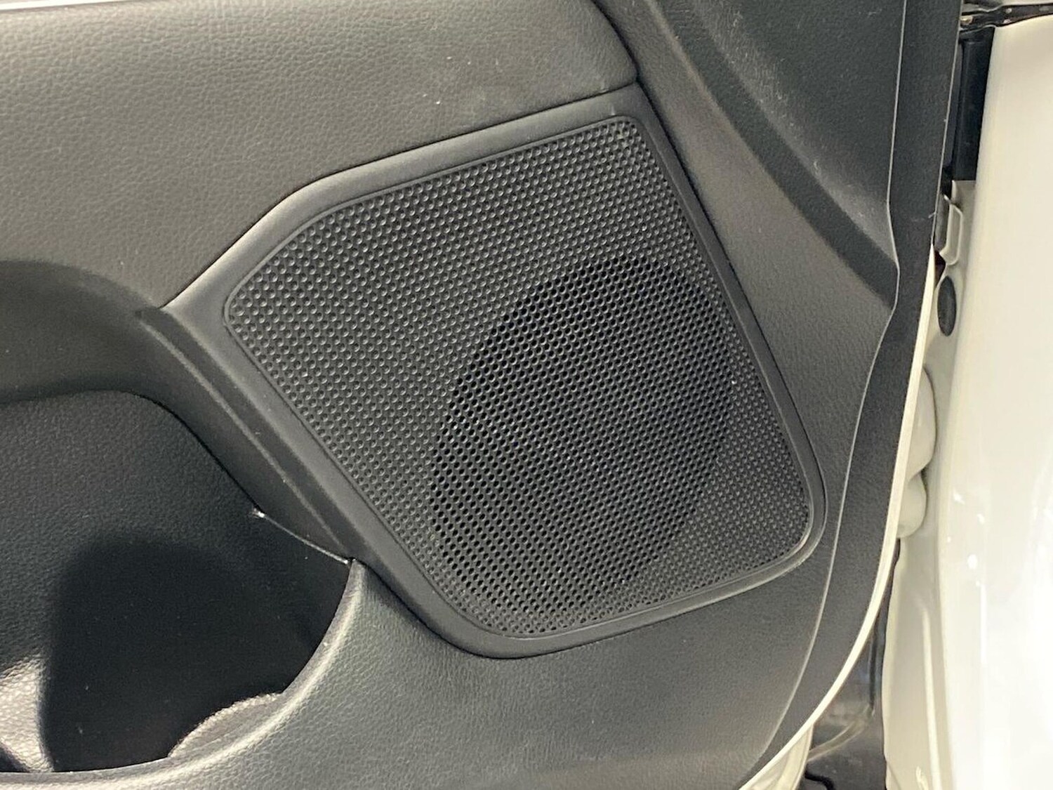 Used Kia Stonic 2022 for sale - 77488204: Photo 30