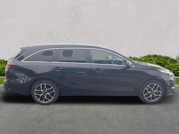 Used Kia Ceed 2025 for sale - 75542243: Photo
