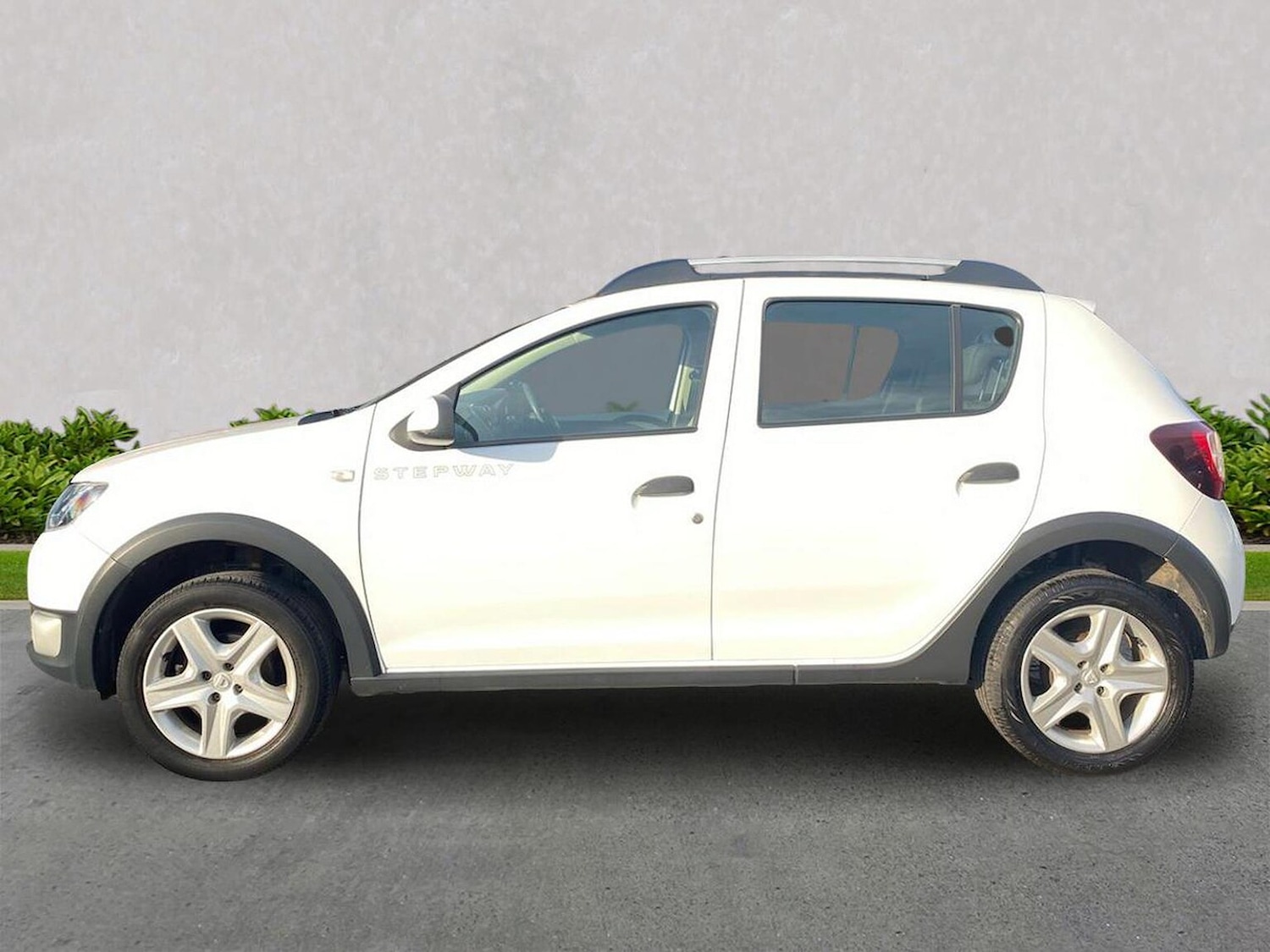 Used Dacia Sandero Stepway 2015 for sale - 76436552: Photo 19